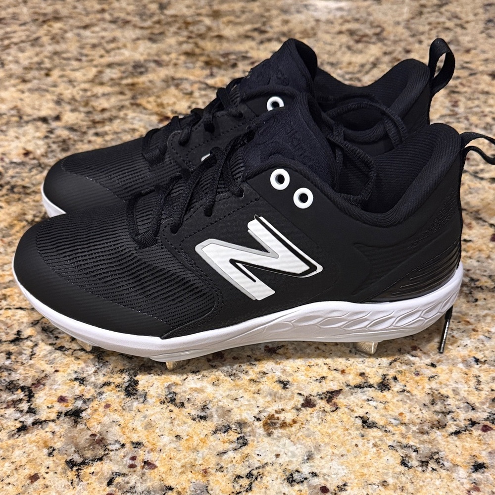 New Balance Fresh Foam x3000 baseball shoe Cleats men's 6